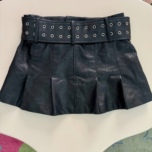 Princess Polly Pleated Leather Mini Skirt - Picture 2 of 3